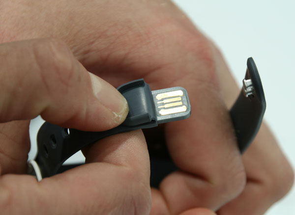 mwc 2014 huawei talkband b1 05