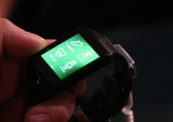 mwc 2014 samsung gear 2 01