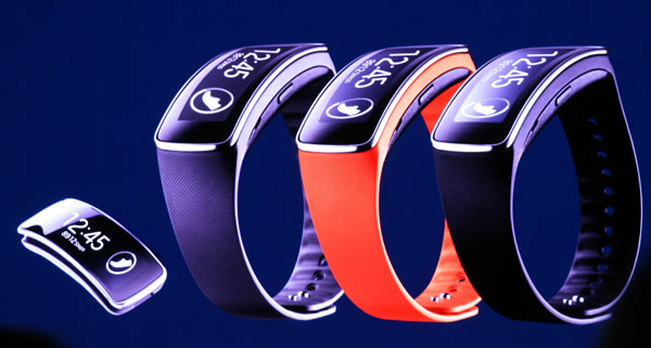 mwc 2014 samsung gear fit 01