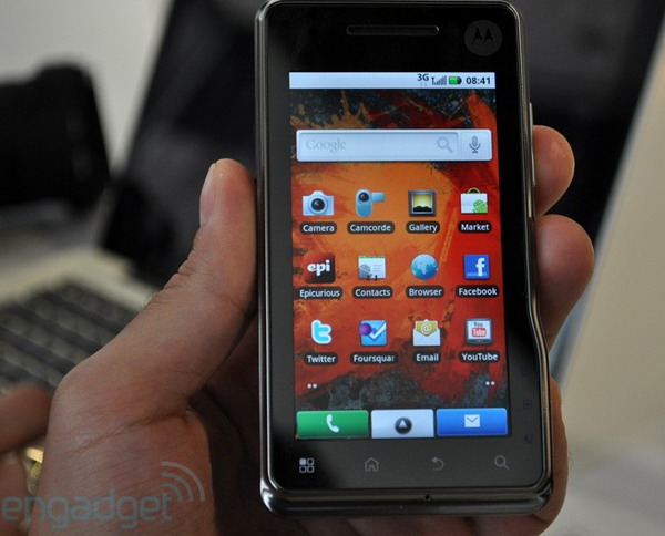 motorola-milestone-xt720 2