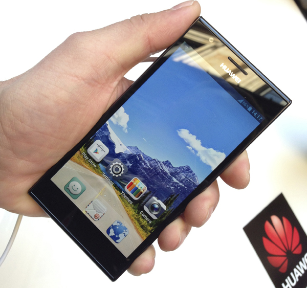 mwc2013 huawei ascend p2 1